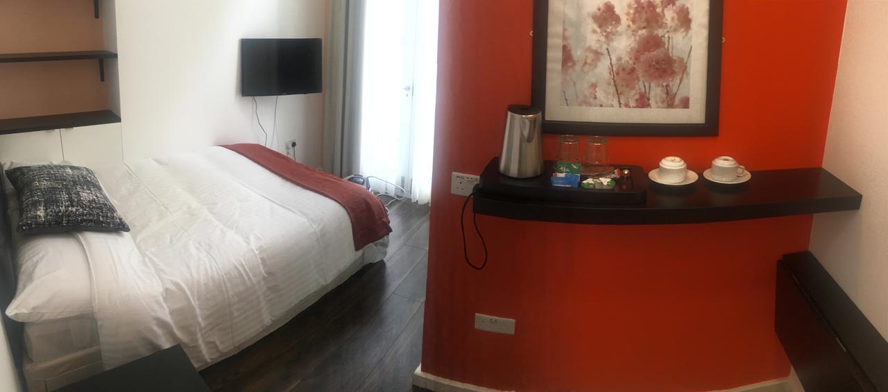 W12 Studios & Rooms Londres Extérieur photo